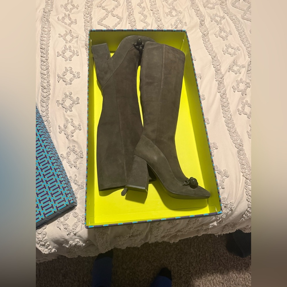 Tory Burch Addison Suede Olive Square Heeled Knee-high Boots with Chain 10.5M - Picture 5 of 15